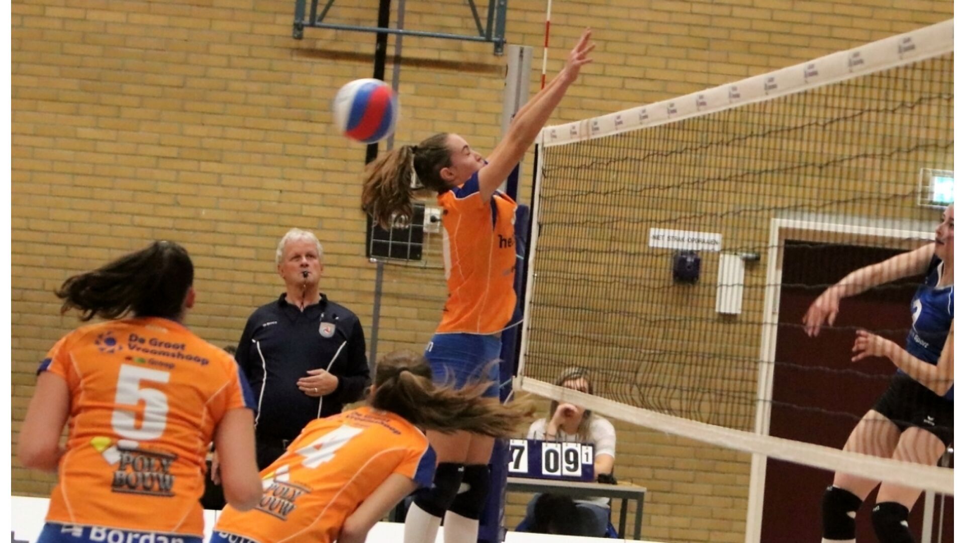 Eerste thuisnederlaag Rivo Dames 1