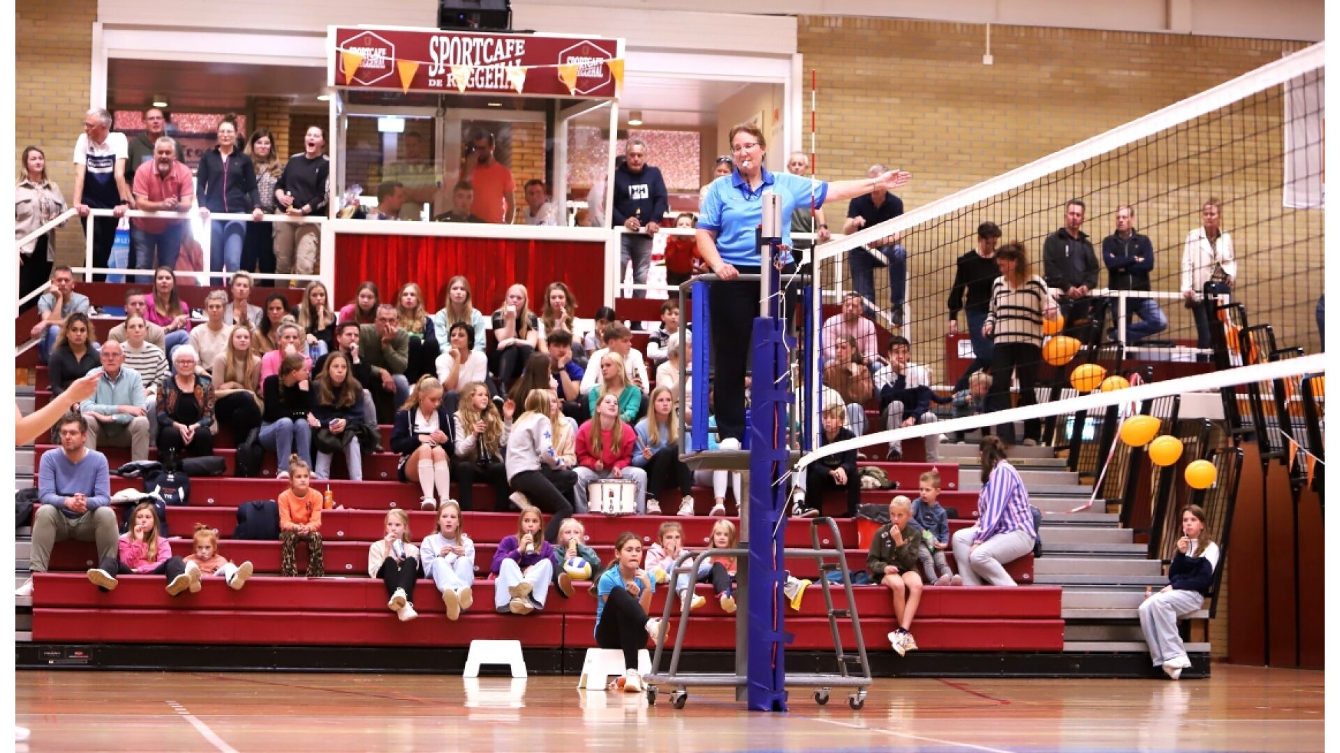 Volle tribunes bij dames 1, maar leeg resultaat
